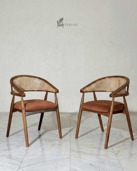 Ciptakan Sudut Baca (Reading Nook) Nyaman dengan Kursi Sofa Minimalis