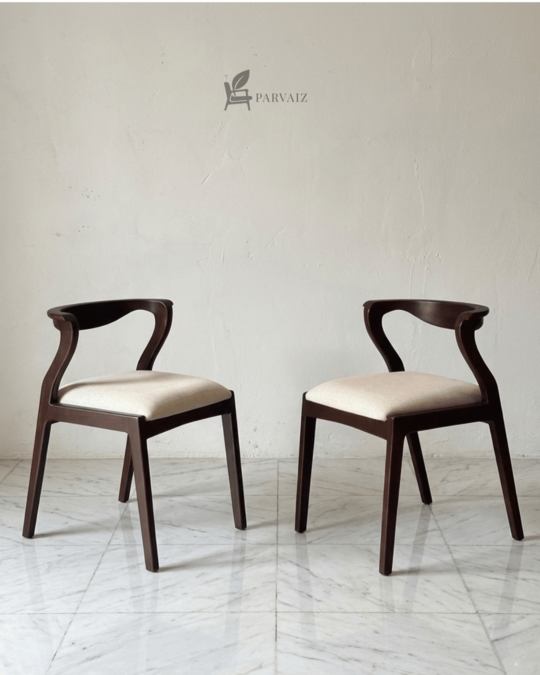 Mixing Metals and Wood: Integrating Teak Furniture into Industrial Designs