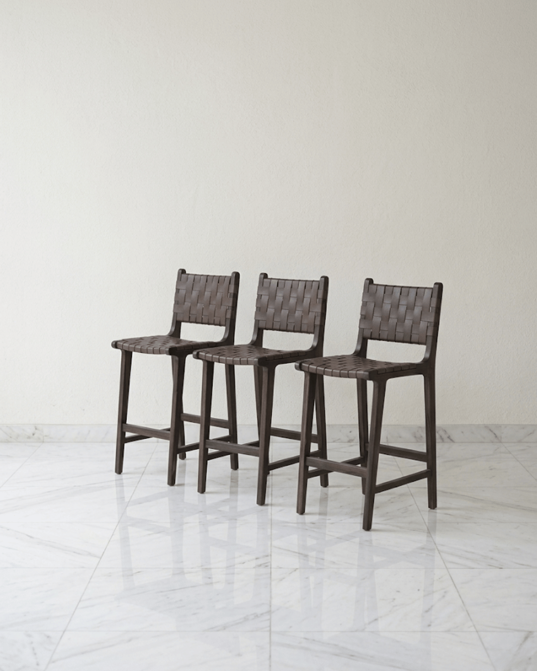 Upgrading Your Kitchen: The Appeal of Teak Bar Stools and an Authentic Indonesian Table