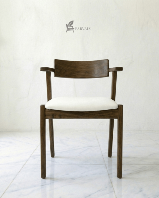 Sastra Chair