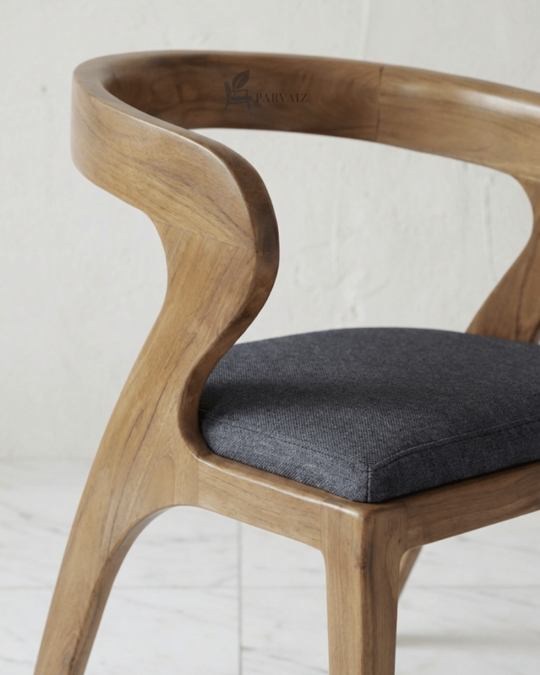 Neva Chair